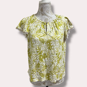 Cupio Blush Green Tropical Print Beaded Trim Short Sleeve Top Women’s M